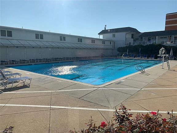 3rd image of 4004 Atlantic Ave APT 508