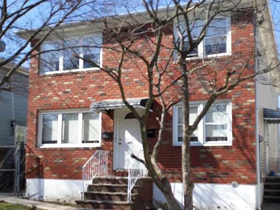 3rd image of 485 Amherst Ave
