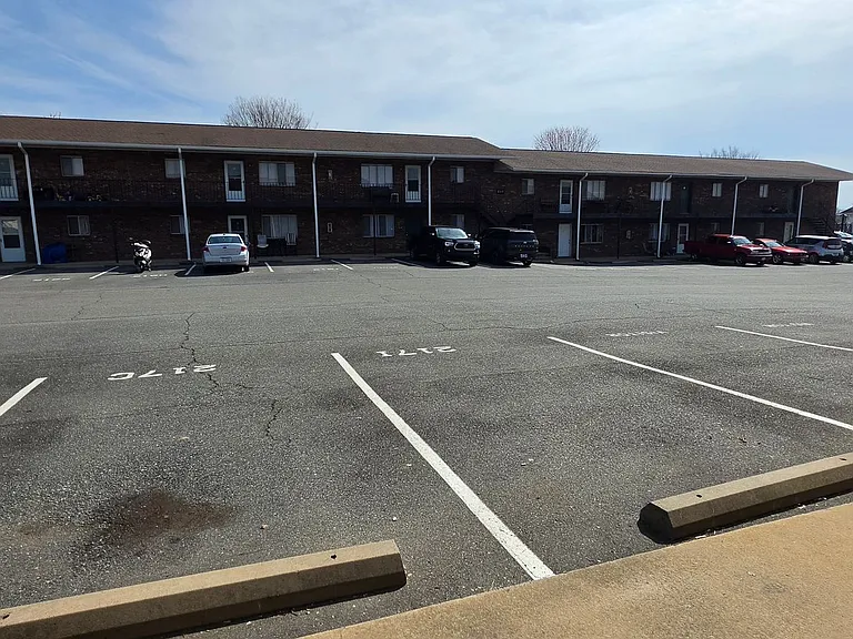 215-217 Ingram Rd — Photo 2
