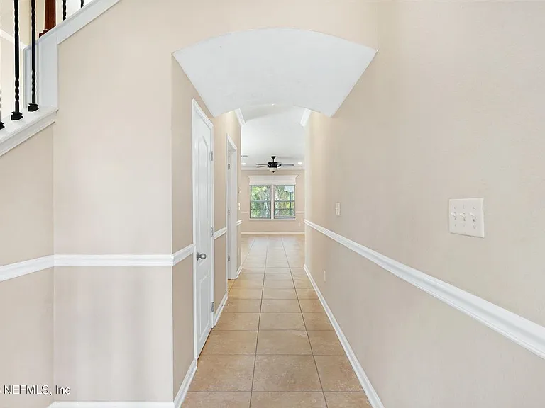 352 Silver Glen Ave — Photo 7