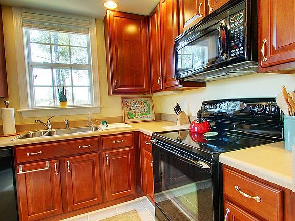 4th image of 1334 Arborgate Cir
