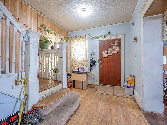 3rd image of 2624 Montgall Ave