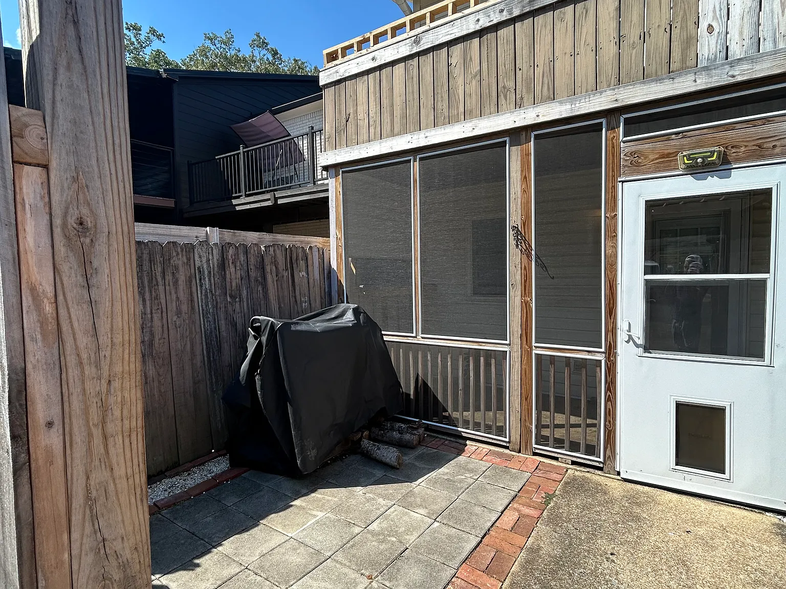 2 bed, 1.5 bath, 1280 sqft, $1,750 — Photo 3