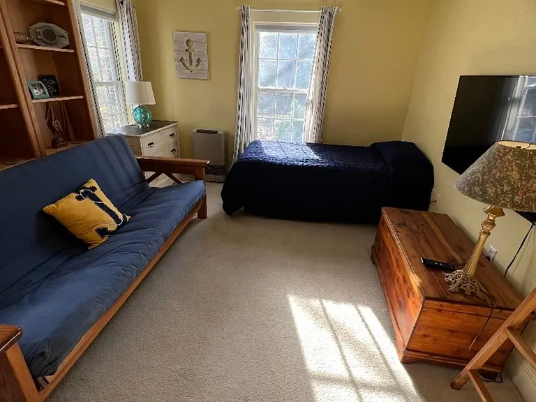 589 York St #4 — Photo 13
