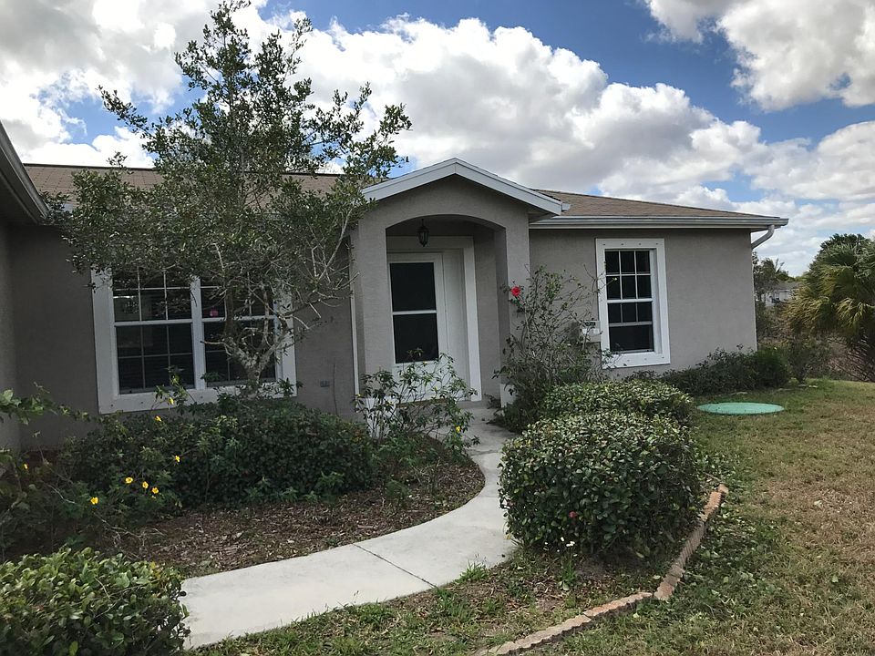 2nd image of 6250 NW Hacienda Ln