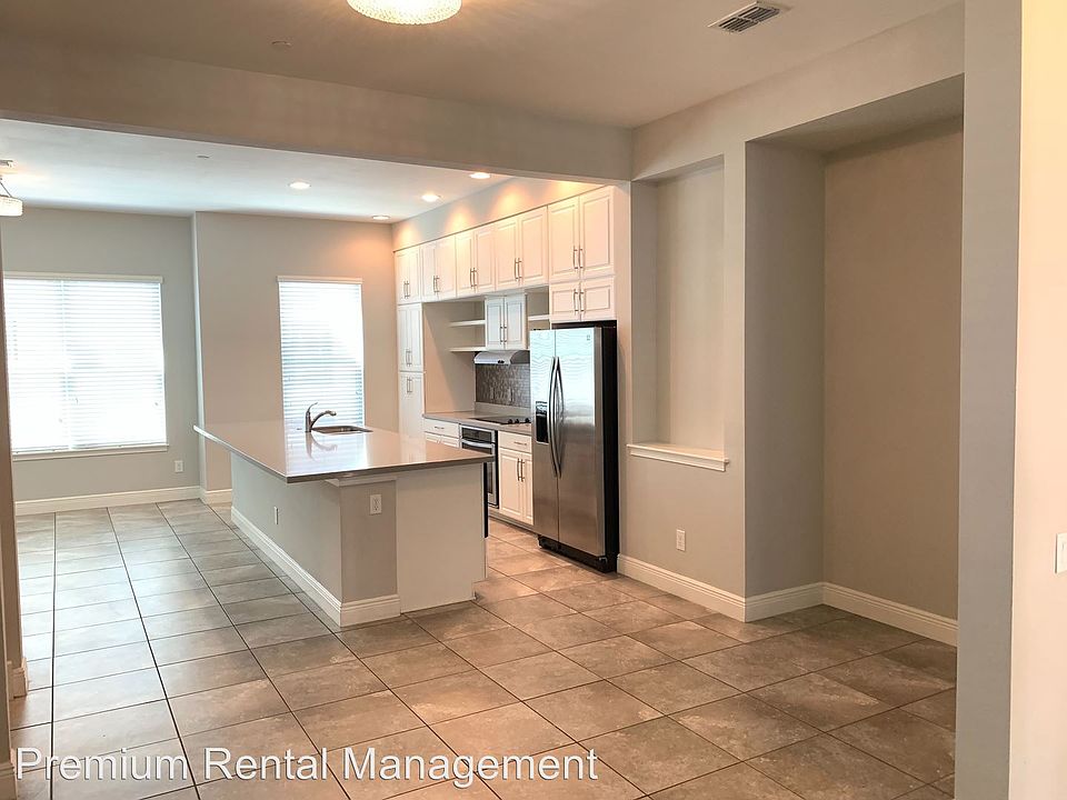 1st image of 569 Copley Ln