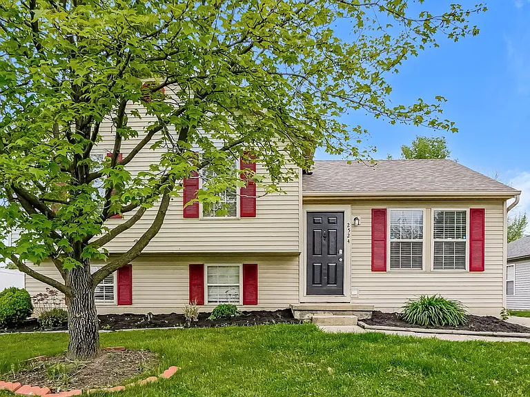 2524 Bridlewood Ct — Photo 1