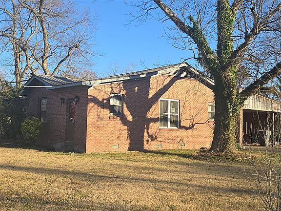 5th image of 933 Skipper Bridge Rd