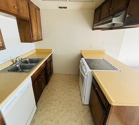 2nd image of 10643 Olson Dr #10643