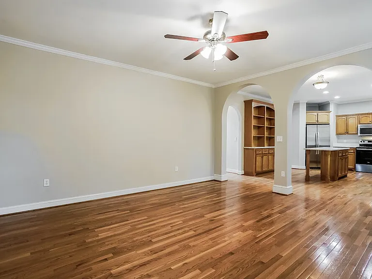 308 Cardinal Crest Ln — Photo 4