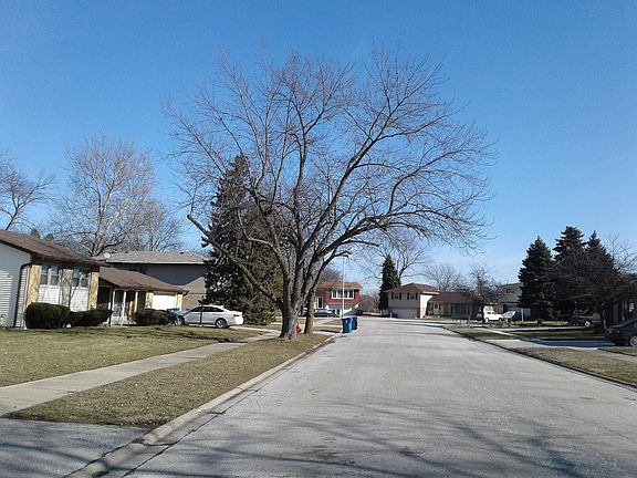 4th image of 1202 E 161st Pl