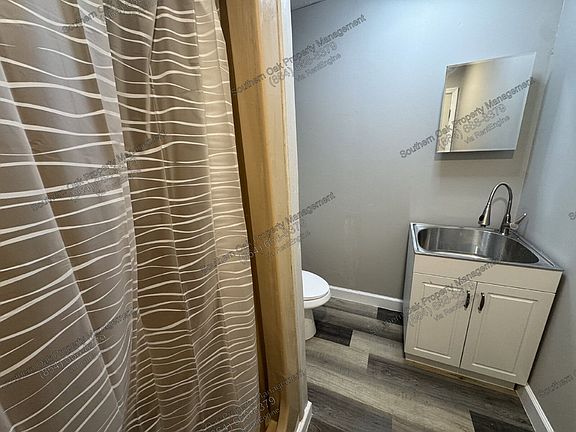 5th image of 118 Harrys Dr
