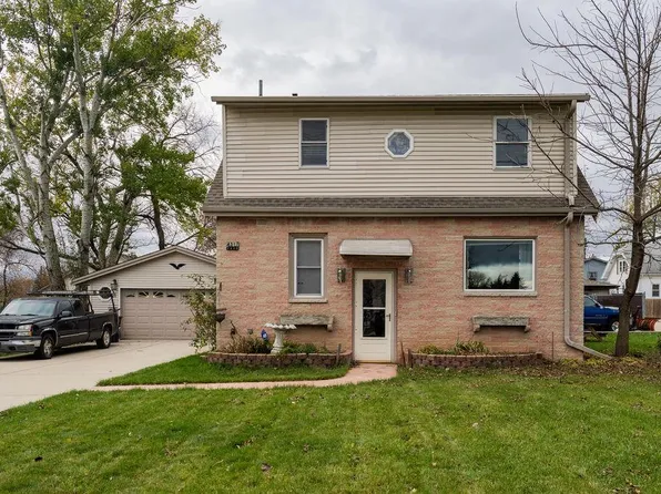 4317 S 51st STREET, Greenfield, WI 53220