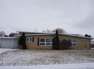 1605 Golfview Rd, Rantoul, IL 61866