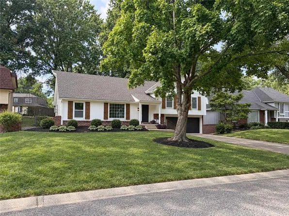 7740 Westgate Dr, Lenexa, KS 66216