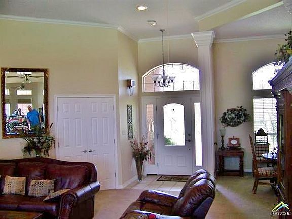 3rd image of 606 Pebble Beach Dr