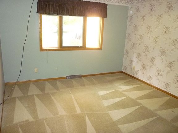 4th image of 1367 Bent Tree Dr #9