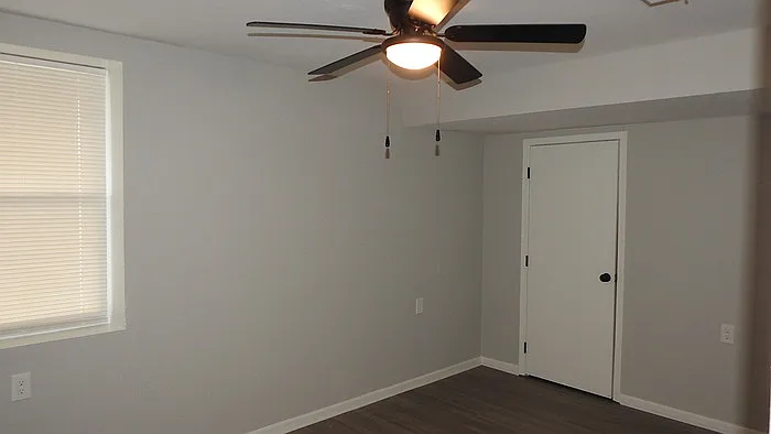 5928 Elmwood Ave — Photo 10