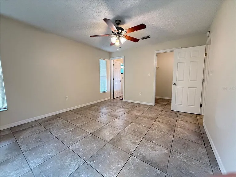 3136 Julia Ct — Photo 8