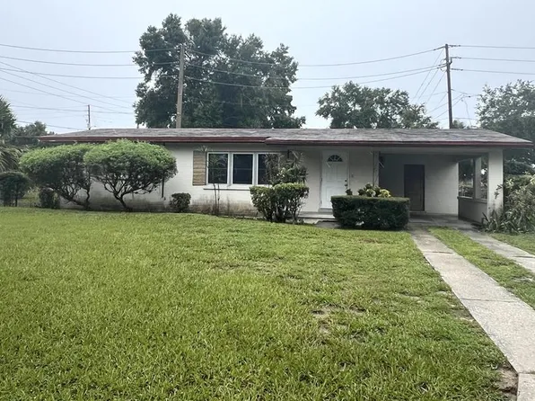 330 Steedly Ave, Lake Wales, FL 33853