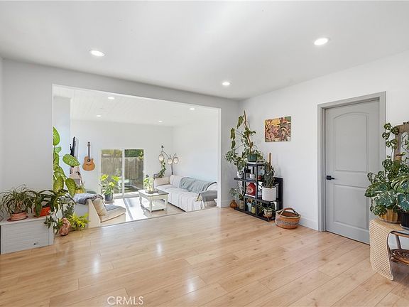 4th image of 329 N 14th St
