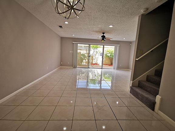Entrance view living room