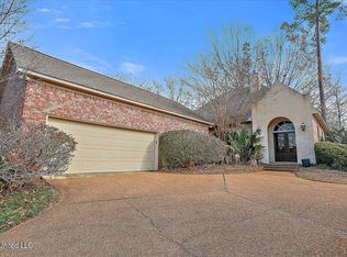 702 Esplanade Dr, Ridgeland, MS 39157