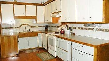 Second view of the kitchen