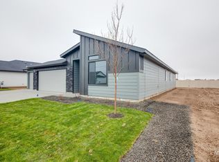 758 W Tanzanite Dr, Kuna, ID 83634