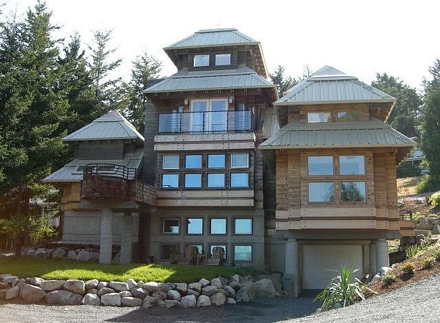 Overlooking Fisherman Bay 