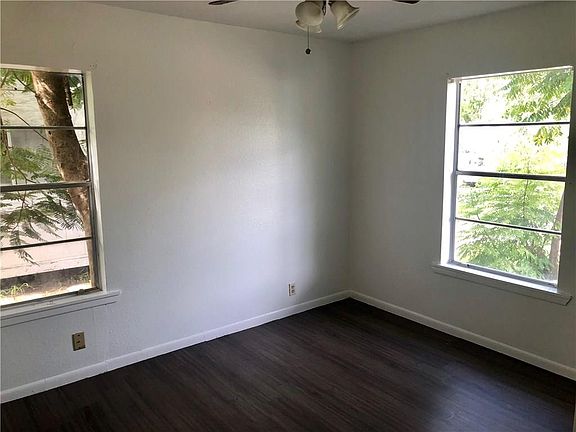 3rd image of 4622 Archer Dr