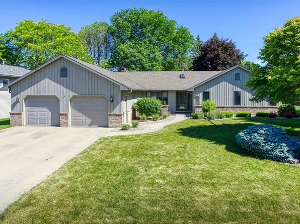 2512 W Sunnyview Cir, Appleton, WI 54914