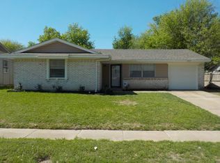 6435 Leaning Oaks St, Dallas, TX 75241