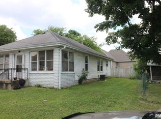 412 E Marion St, Marion, IL 62959