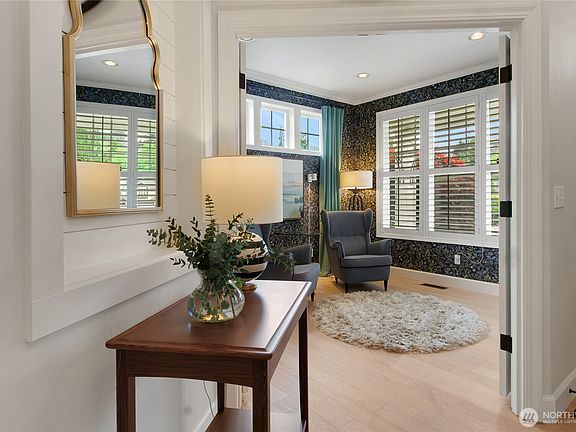 5th image of 5904 61st Avenue W
