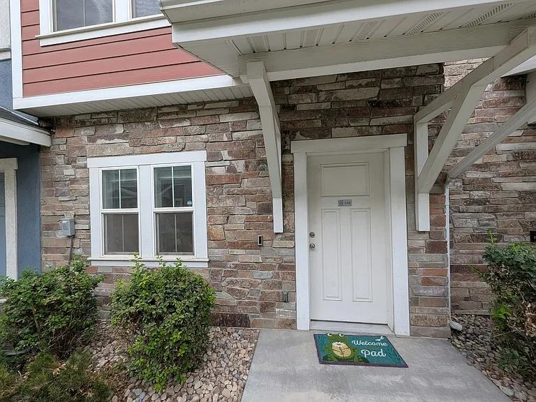 688 E 355 N — Photo 2