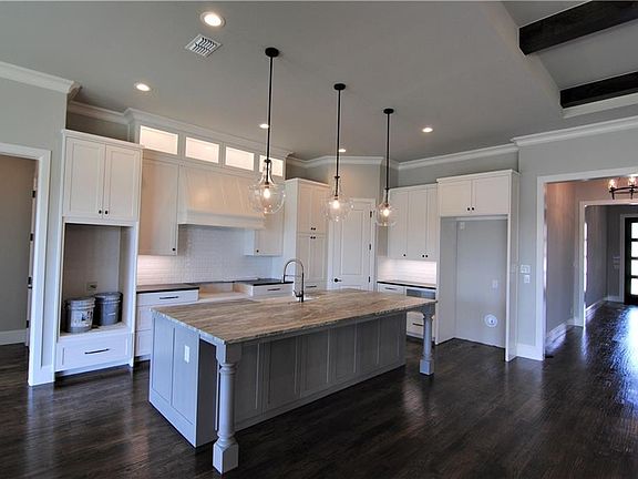 4th image of 2708 Riverbrook Way