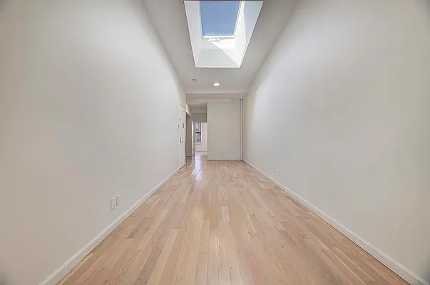 Rented by Dalan Rentals | media 23