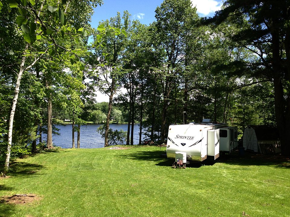 1st image of 9290 Woodlawn Drive