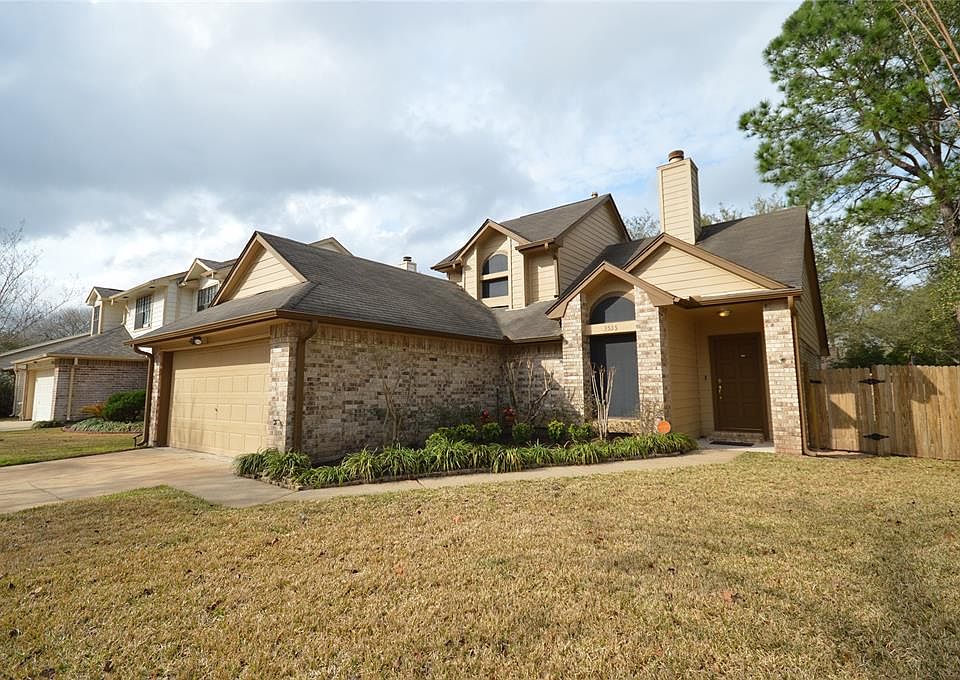 1st image of 3535 Greenwood Dr
