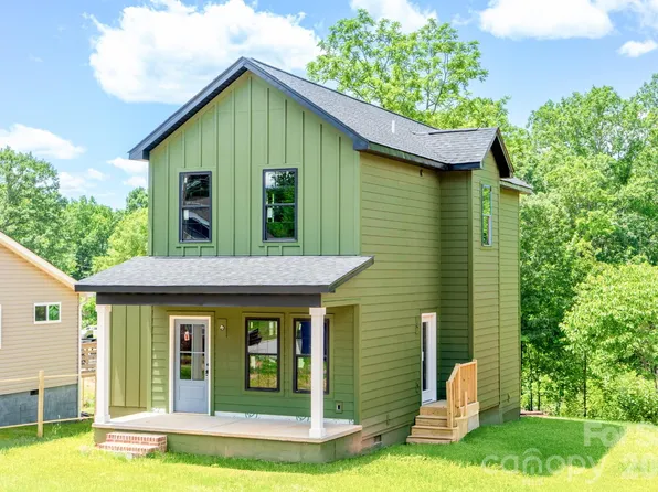 1130 8th St, Statesville, NC 28677