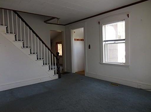 3rd image of 41 Forest Ave