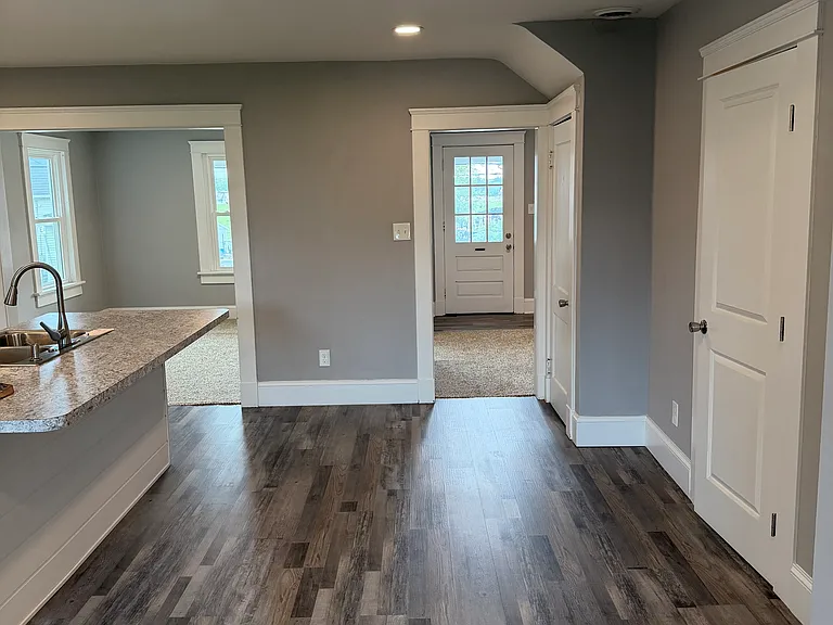 538 York St — Photo 2