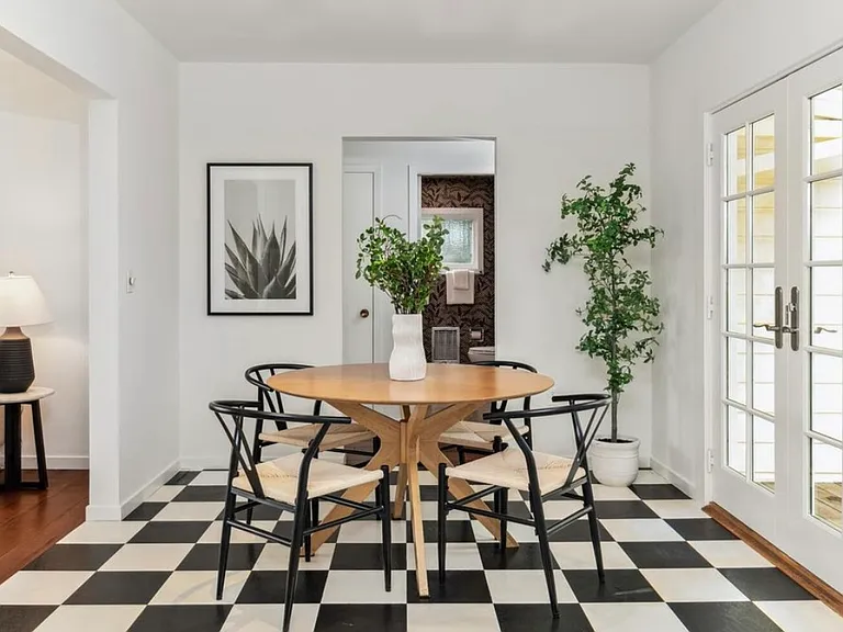 33 Amicita Ave — Photo 10