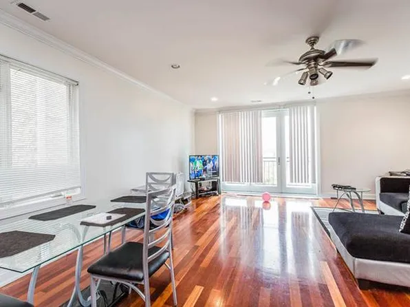 2727 W Congress Pkwy, Chicago, IL 60612