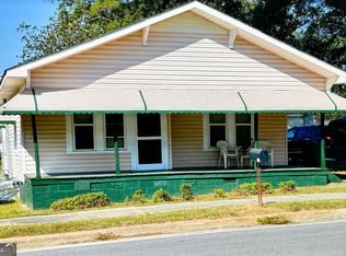 814 Senoia Rd, Tyrone, GA 30290