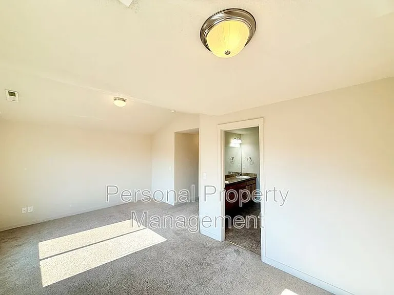 2406 NE 130th Ave — Photo 12