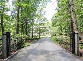 11107 Hampton Rd, Fairfax Station, VA 22039