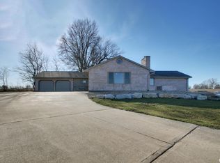 3700 Harrison Ct, Quincy, IL 62305