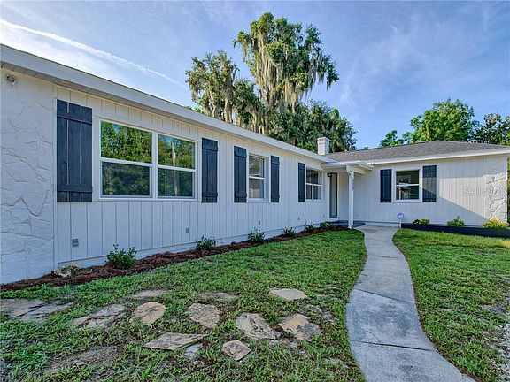 5th image of 820 Oak Dr